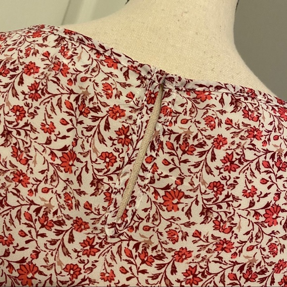 MAX STUDIO Floral/Handkerchief Print Tie Blouse - Picture 12 of 14